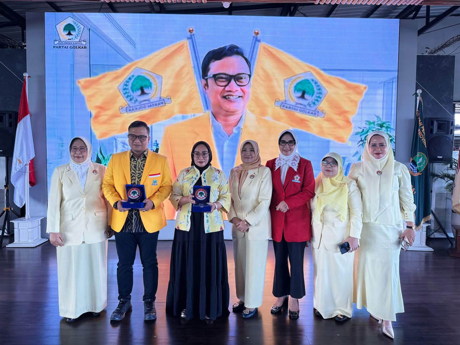 Himpunan Wanita Karya HWK Golkar Jawa Barat